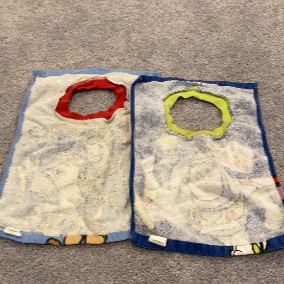 Bundle of Disney Pixar Toy Story Woody & Buzz Lightyear (2 Bibs) - Picture 4 of 4